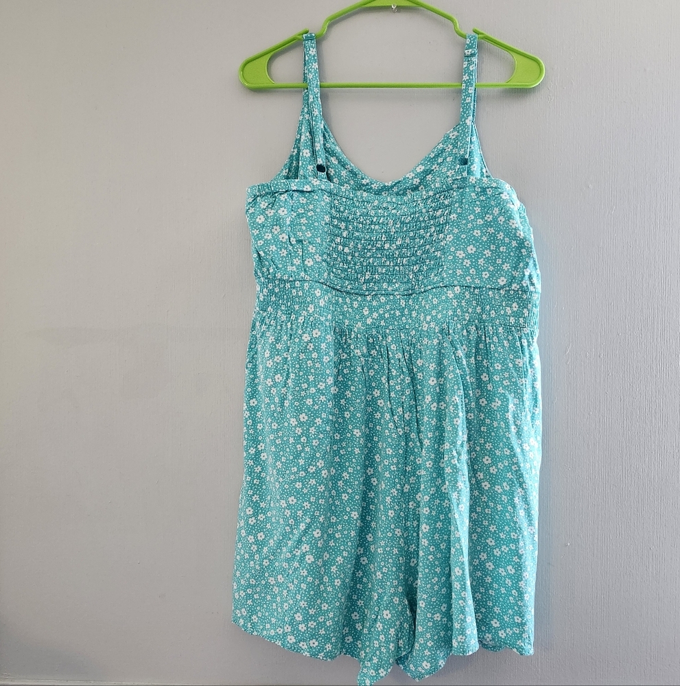 Torrid Challis Dainty Floral Print Short Romper - Picture 3 of 5